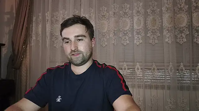 MoonDykun élő XXX-chatje