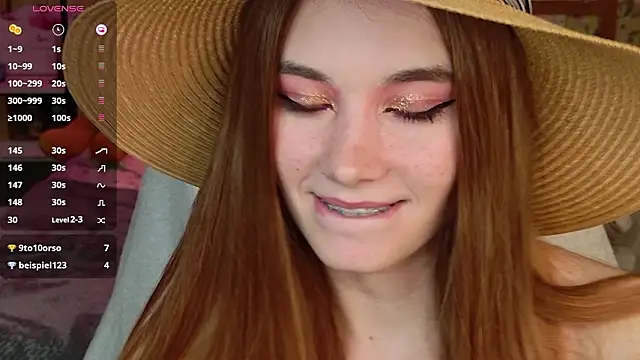 Lunavira Webcam Show