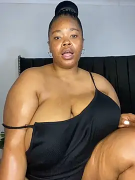 LunaCovenn's Live XXX Chat