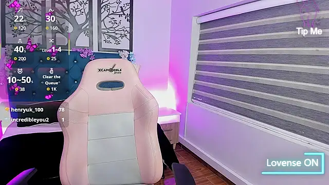 Coralineegp Show in webcam