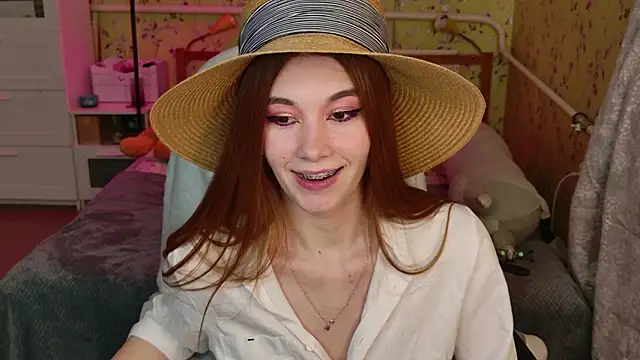 Lunavira Webcam show