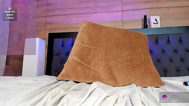 miah_connor: онлайн-секс-чат