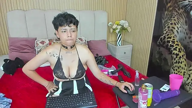 NikiEvanz Webcam show