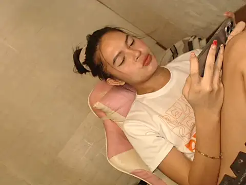 Ashely_Lewis live XXX chat