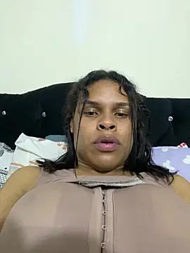 _diamondpamela Chat XXX in diretta