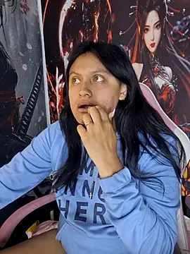 lana_love69 Show in webcam