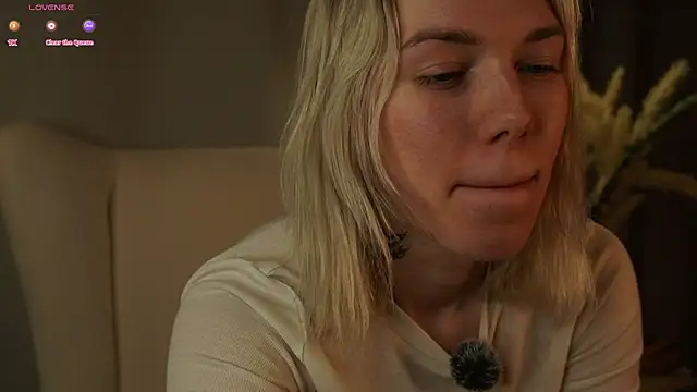 Chat XXX ao vivo de DianeHonnette