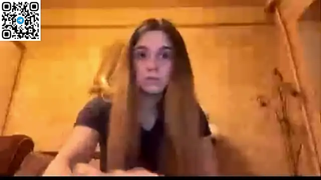 LovelySilk_63 Adlı Modelin Canlı XXX Sohbeti