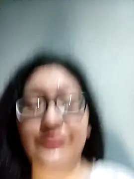 KittyLeslyのライブXXXチャット