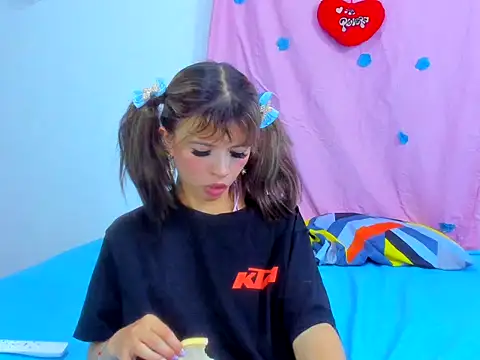 Онлайн чат XXX sarithasweettt