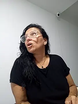 dalia_milf_co: онлайн-секс-чат