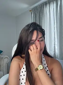 XXX chat uživo modela AdaraCruz