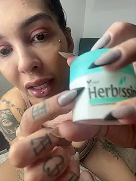 Show de Nikatsu na webcam