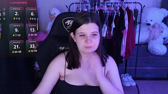 دردشة AmyVibess الجنسية المباشرة