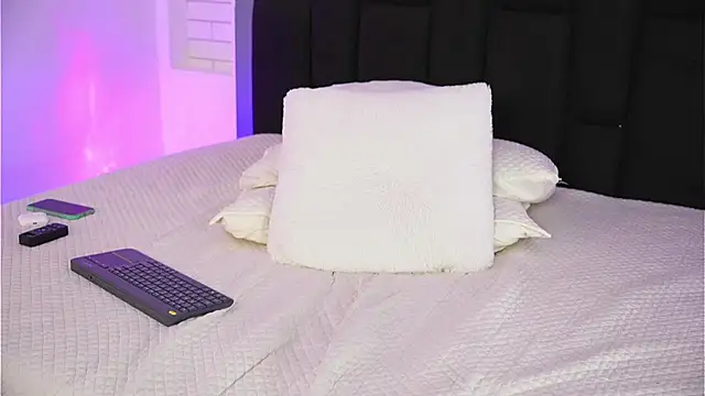 Marianamonroe_ live XXX chat