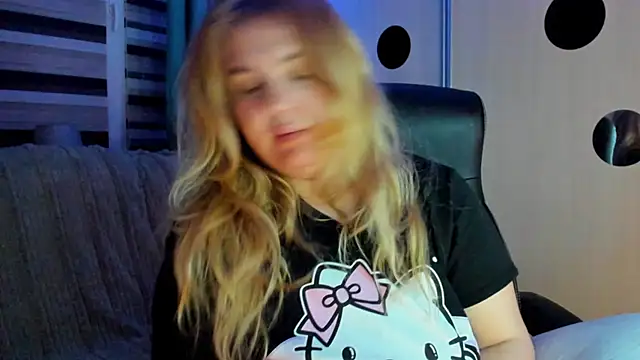 CoraSwon Chat XXX live