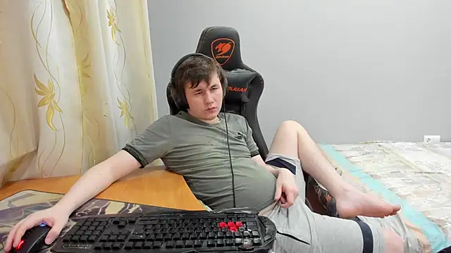 iliaskrislove Chat XXX live