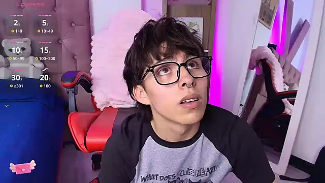 PepperTwink's Live XXX Chat