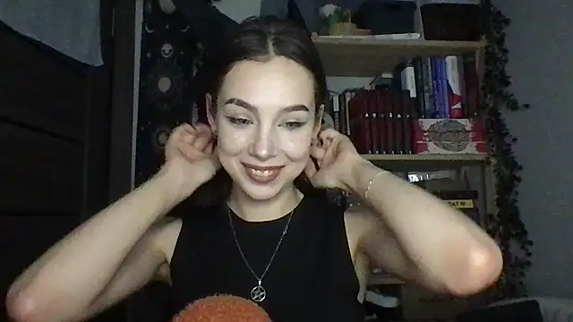 Yuna5343 live XXX chat