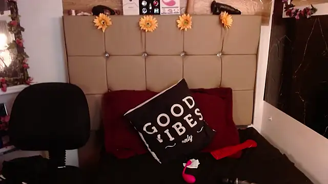 MIA__SPENCER live XXX chat