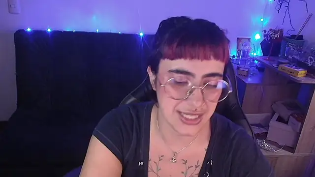 Miacatsito3's Live XXX Chat