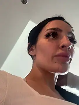 Lexiiskyyxo Chat XXX live