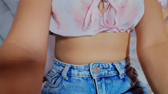 Real_virgin_Pussyのウェブカメラショー