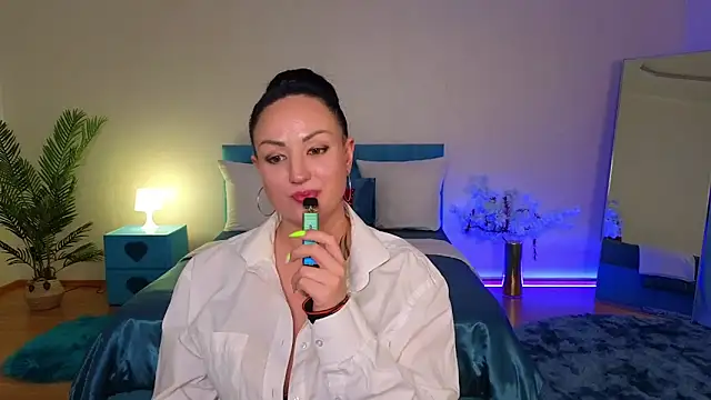 Mia_Marry: απευθείας συνομιλία ΧΧΧ