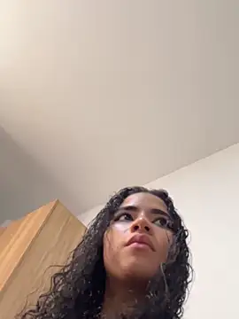 sofiaglase's Live XXX Chat