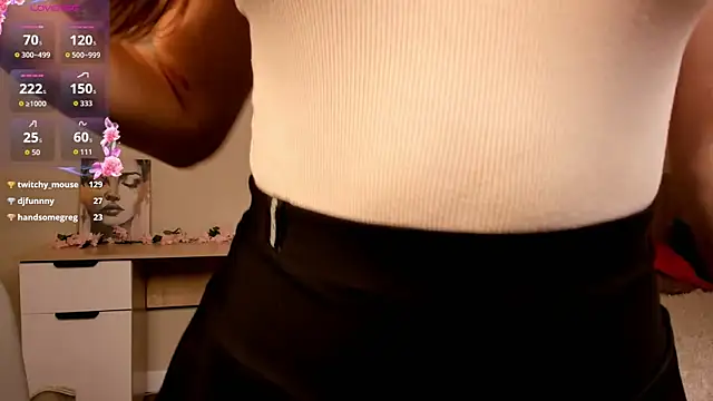 Chat +18 de ShawanaCronenberg ao vivo