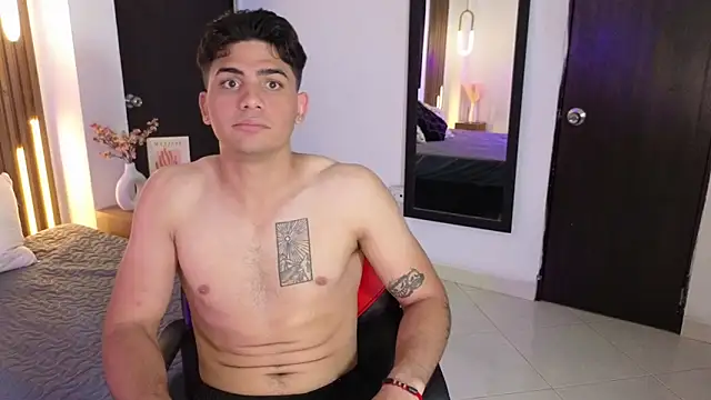 MrAdonis_ 라이브 XXX 채팅