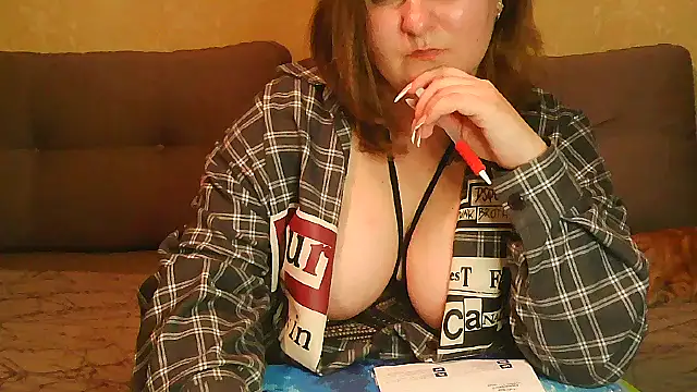 Minisstra Chat XXX live