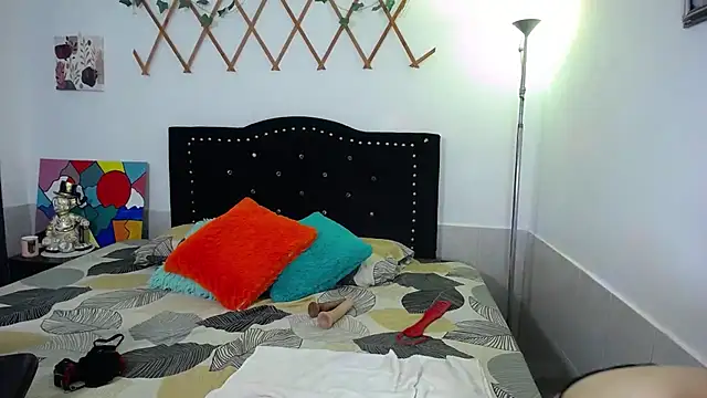 naughty_girl_4u 即時 XXX 聊天