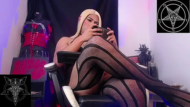 Domina_Lilith Chat XXX in diretta