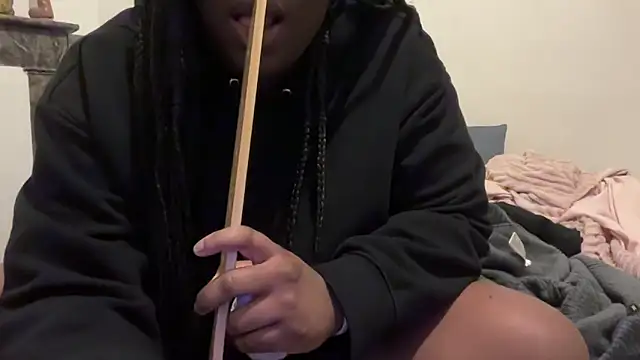 nanaisbackk live XXX chat