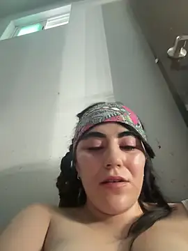 Czat XXX na żywo – milky_denni