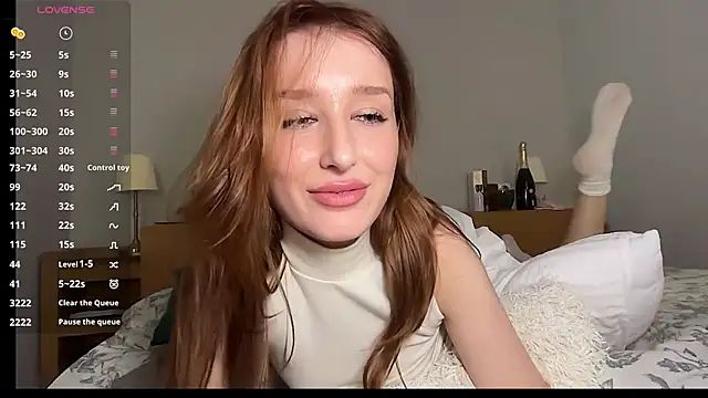 دردشة OmeliaDior الجنسية المباشرة