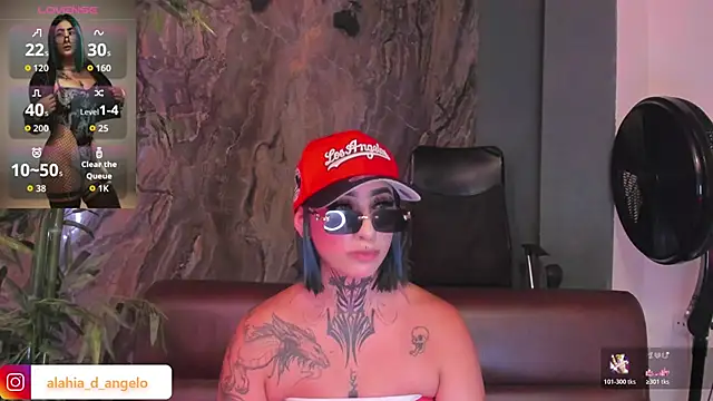 Онлайн чат XXX Alahia_Dangelo