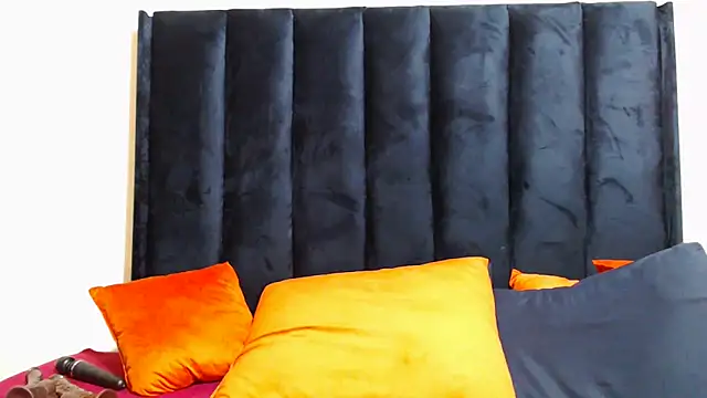 kittykhloe22's Live XXX Chat