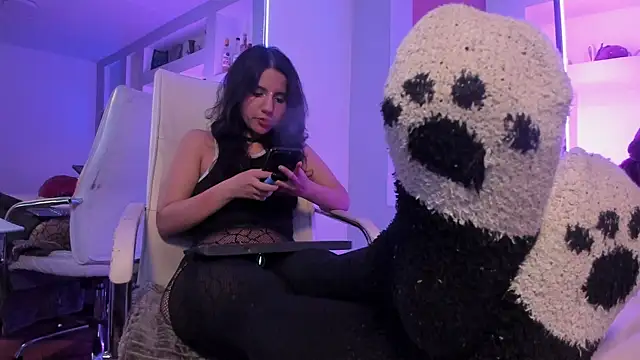 Онлайн чат XXX HollyPeach