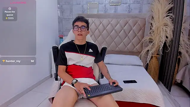 TylerCross_n Live XXX chat