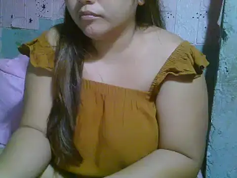 Creamsweetpussy28's Live XXX Chat