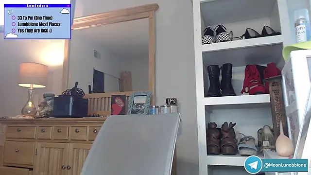 แชท XXX สดของ Lunobbione