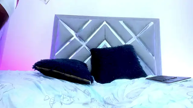 Emmaa_sweeet_ Live XXX Chat