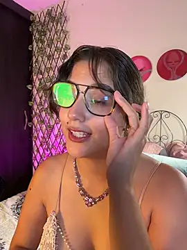 Avelyne 라이브 XXX 채팅