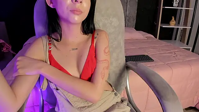 MelLove_ Live XXX-chat