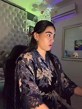 Chatroom XXX en direct de ZarahEvans