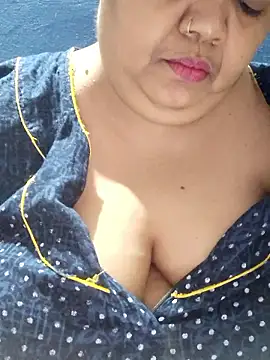 tamilthanushri – Live XXX-chat