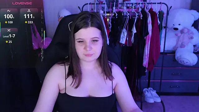 AmyVibess 即時 XXX 聊天