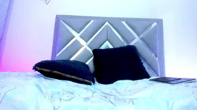 Emmaa_sweeet_'s Live XXX Chat